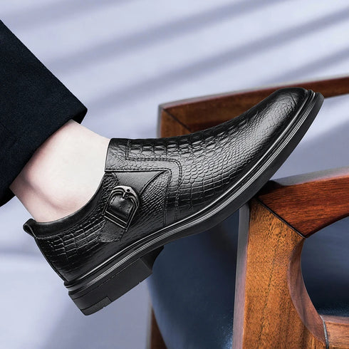 Men's Casual Leather Shoes Comfortable Slip-On Design for Business and Everyday Wear